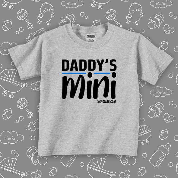 The ''Daddy's Mini'' cute toddler girl shirts in grey.